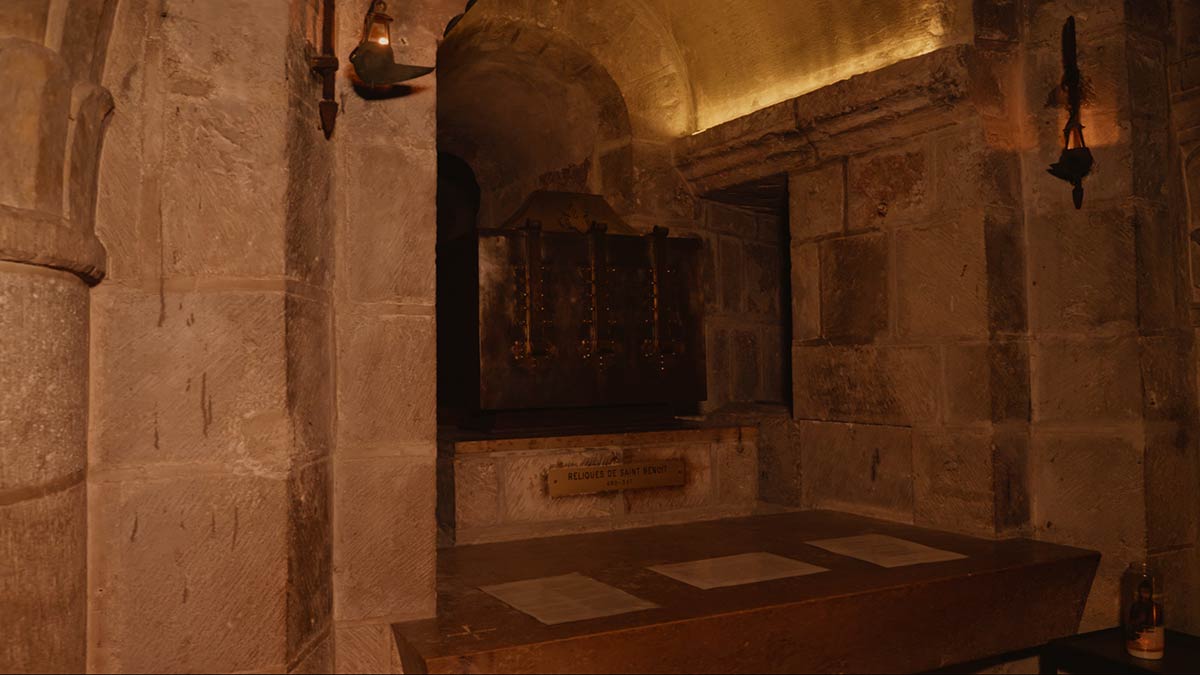 Galerie-Abbaye-de-fleury-st-benoit-sur-loire-07